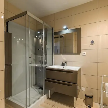 Furnished For 4 People In The Center Apartment