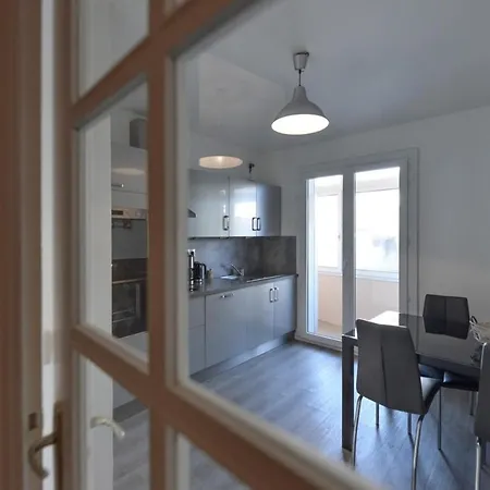 Furnished For 4 People In The Center Annecy